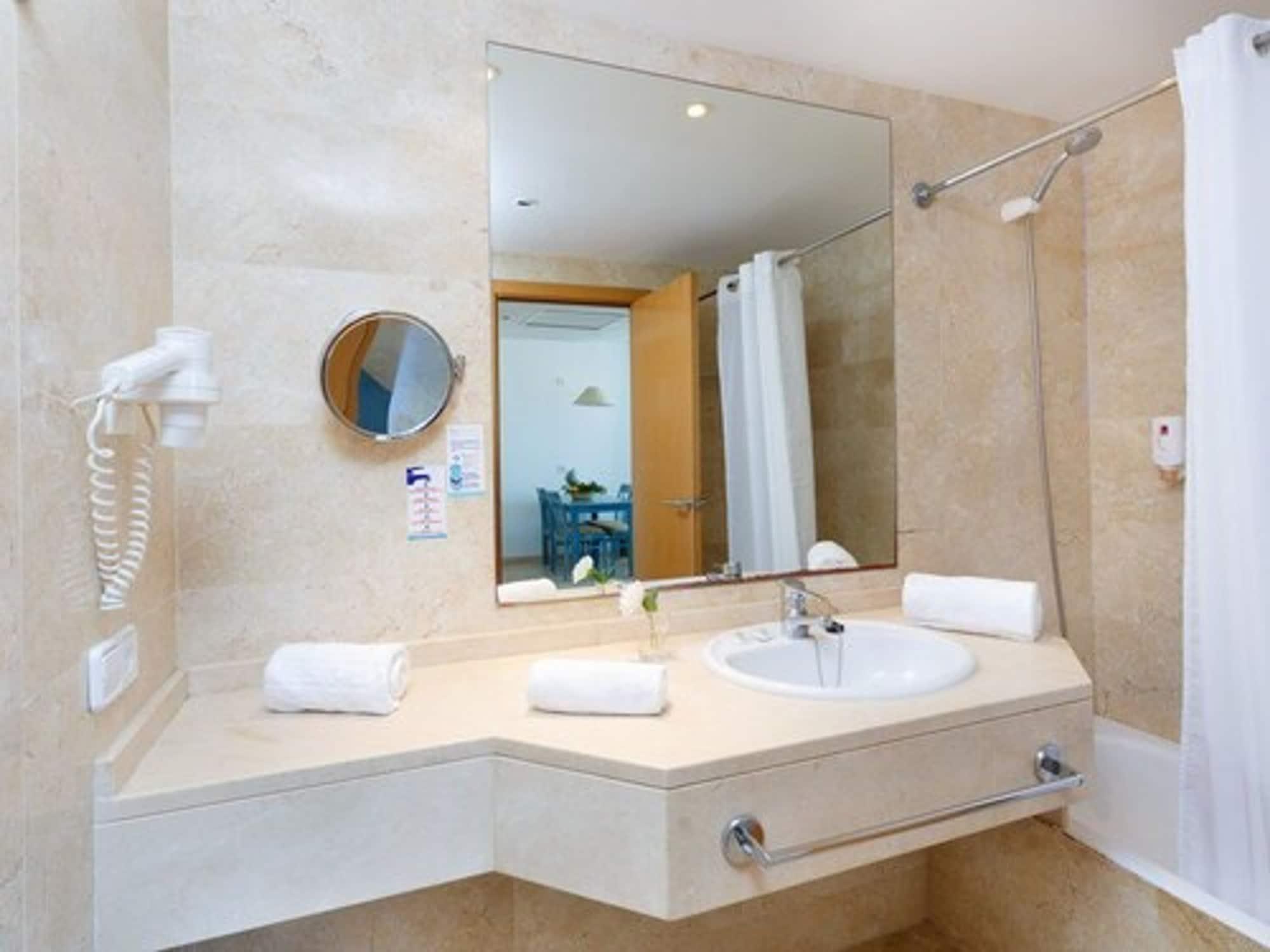 Aparthotel Dunes Platja Can Picafort  Eksteriør billede